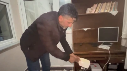 Akyaka'da dereler taştı, ahırları su bastı