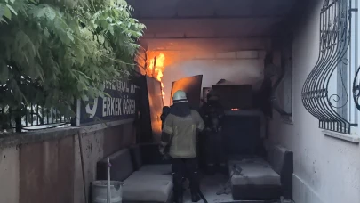 Bursa'da öğrenci yurdunda yangın!