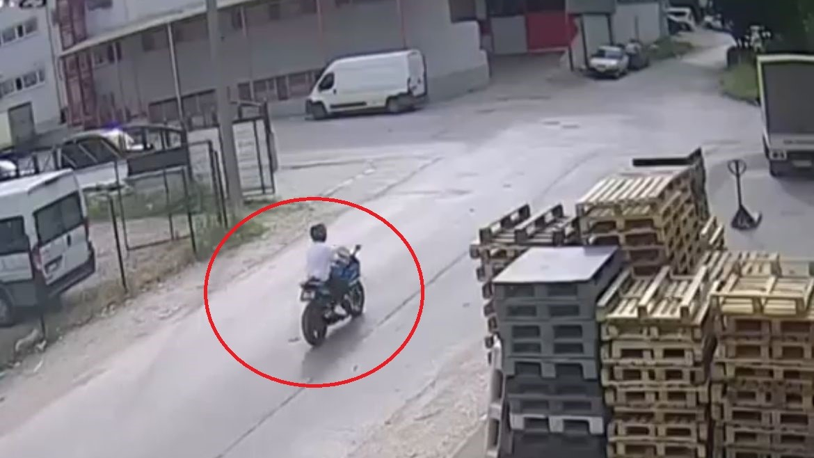 Bursa'da iki motosiklet çarpıştı! 2 yaralı
