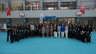 Bursa Yıldırım Ticaret Mesleki ve Teknik Anadolu Lisesi öğrencilerinden "Engelsiz Eğitim Bağı" projesi