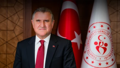 Bakan Bak Galatasaray Erkek Basketbol takımını tebrik etti