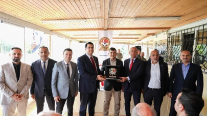 Başkan Yılmaz’dan teknik adamlara moral ziyareti