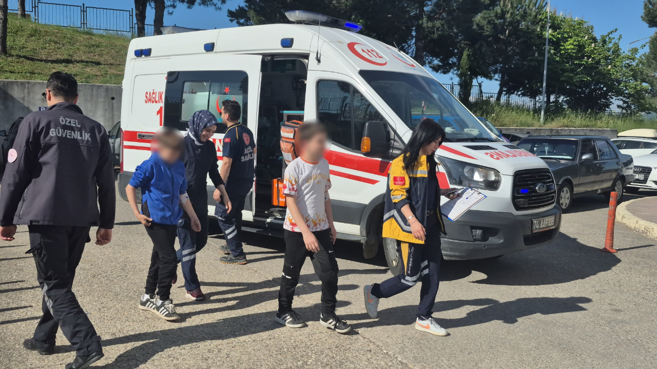 Bartın'da 17 öğrenci yedikleri şekerlemeden zehirlendi