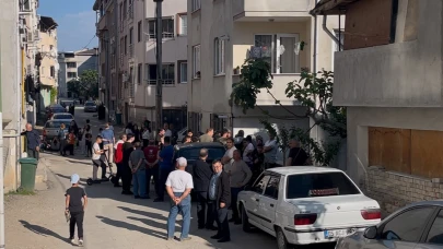 Bursa'da çöp atma kavgası! 1'i ağır 3 yaralı