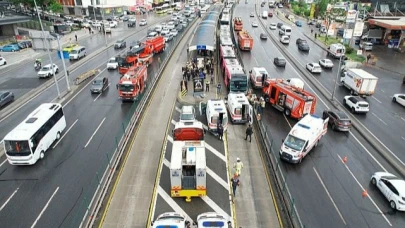 İstanbul'da 1 kişinin öldüğü metrobüs kazasında şoför tutuklandı