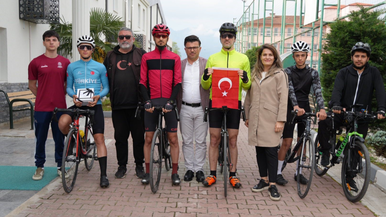 Selanik’ten gelen bayrak ve toprak Düzce’ye ulaştı