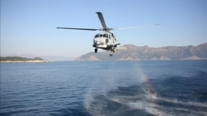 Askeri helikopter denize acil iniş yaptı!