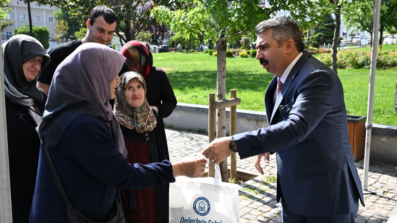 Yıldırım Belediyesi 50 bin fide dağıttı