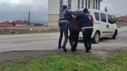 Kayseri'de 'Cinsel istismar' suçundan aranan 2 kişi yakalandı