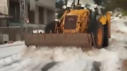 Mersin’de dolu etkili oldu! Karayolu trafiğe kapandı