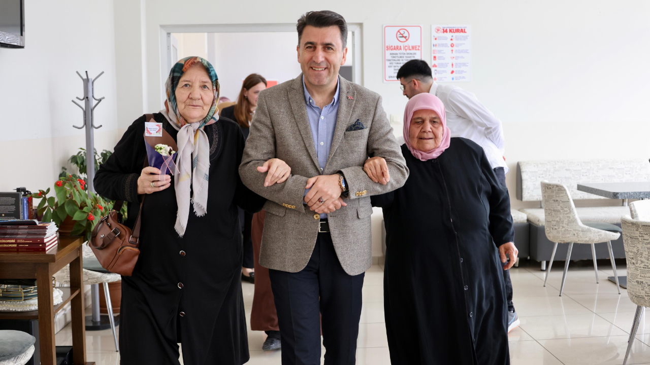 Şehit anneleriyle anlamlı buluşma