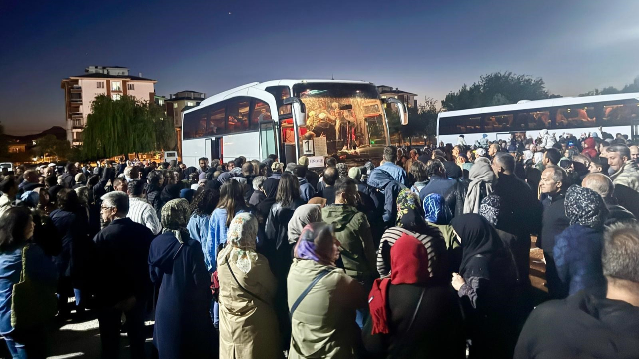 Hacı adayları kutsal topraklara uğurlandı