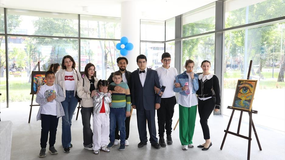 “Sana Anlatacak Bir Hikâyem Var” sergisi İnegöl'de açıldı