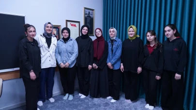 Bursa'da İnegöl Anadolu İmam Hatip Lisesi öğrencilerinden dijital çağa ayak uyduran proje