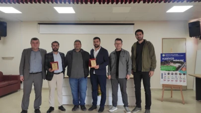 Mühendis ve teknikerler kariyerlerini öğrencilerle paylaştı