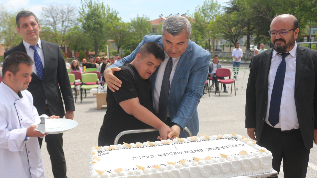 Afyonkarahisar’da bir dilim mutluluk etkinliği