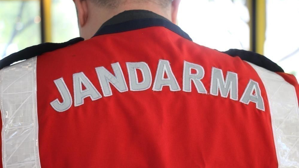 Tekne kiralamaya çalışan düzensiz göçmen yakalandı