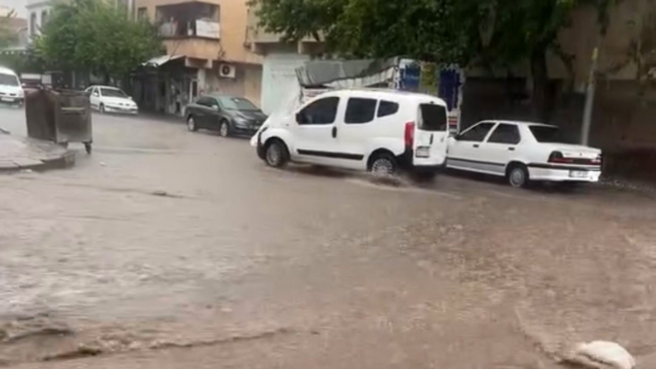 Siverek'te sel meydana geldi