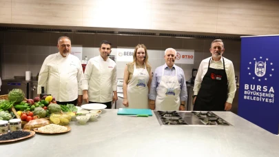 Başkan Mustafa Bozbey ve eşi Seden Bozbey obezite ile mücadele için mutfağa girdi