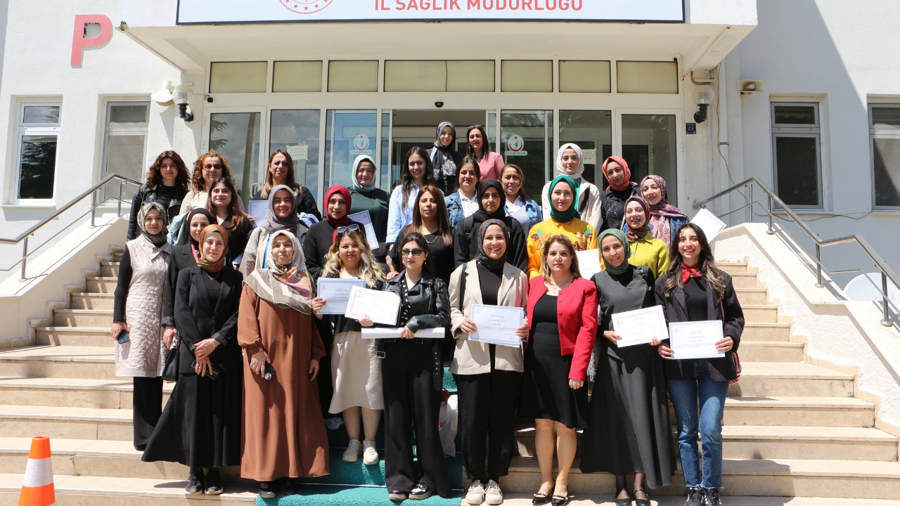 Elazığ’da Gebe Okulu eğitimleri devam ediyor