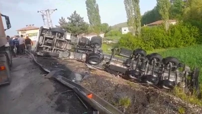 Yozgat’ta tır şarampole devrildi! 1 yaralı