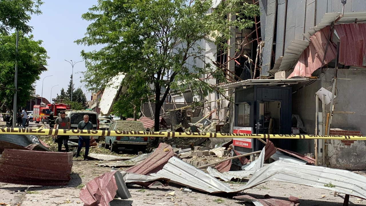 Halı fabrikasındaki patlamada 7 kişi yaralandı