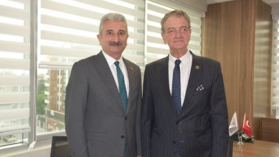 CHP'li Yeşiltaş: "Cumhuriyetimize sahip çıkma irademizi bir kez daha vurguladık"