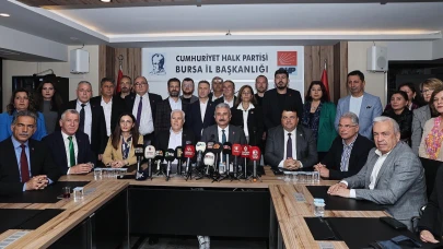 Başkan Özdemir: "Gerçekler ortadadır: Borçlar azalıyor, hizmet artıyor"