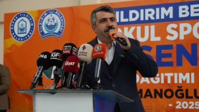 Bursa'da 77 okuldan 4 bin 50 öğrenci sporla buluştu