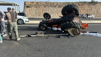 Mardin'de traktör ile otomobil çarpıştı! 3 yaralı