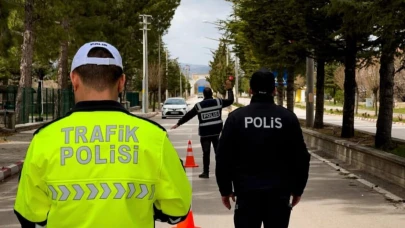 Isparta’da kurallara uymadığı tespit edilen 83 araca cezai işlem
