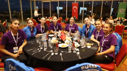 Başkan Bozbey, kardeş kentlerden gelen sporcularla buluştu