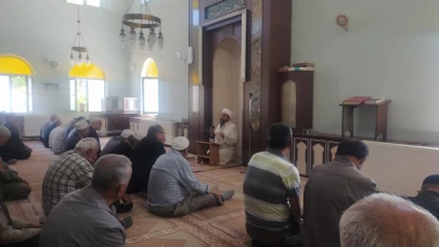 Beyşehir’de çiftçiler yağmur duasına çıktı