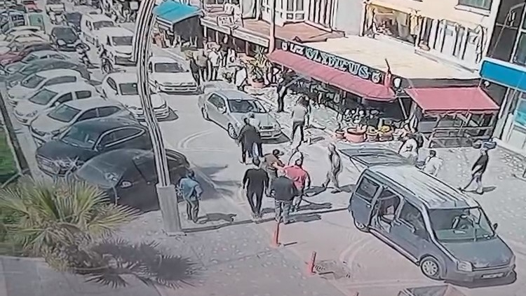Bursa’da genç kadını kaçırmaya çalışan şüpheliler tutuklandı