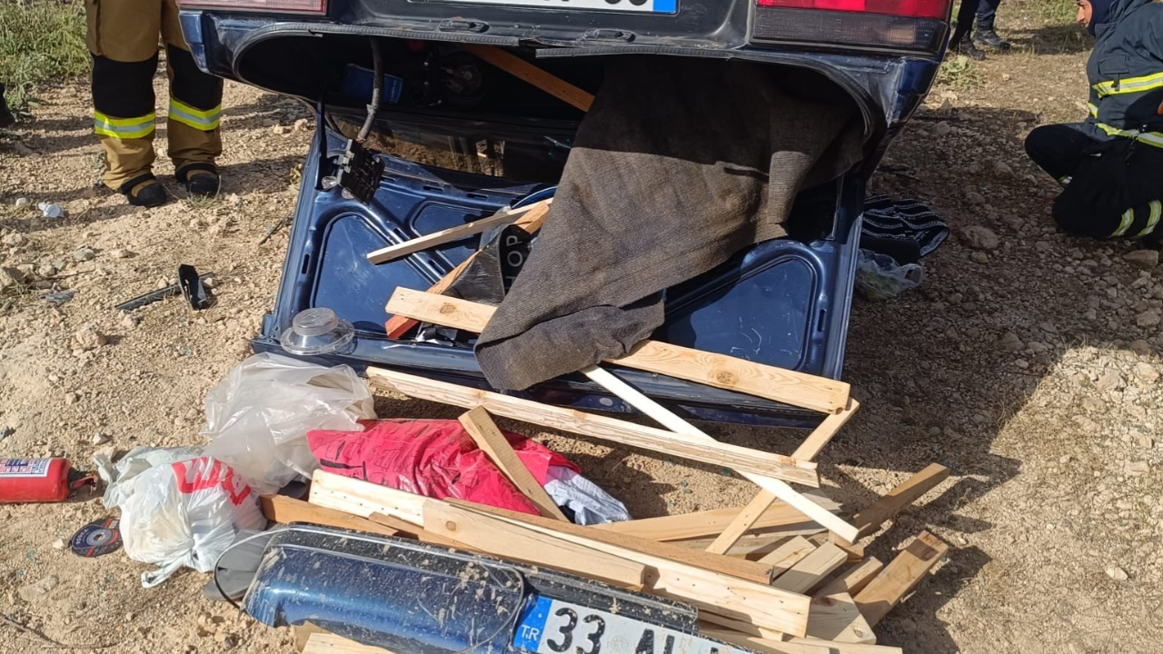 Mardin'de otomobil takla attı! 3 yaşındaki çocuk hayatını kaybetti