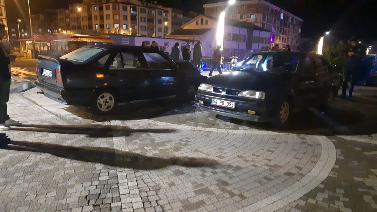 Kastamonu’da iki otomobil çarpıştı! 1 yaralı