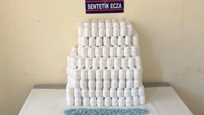 Manisa'da çalılar arasında uyuşturucu deposu bulundu