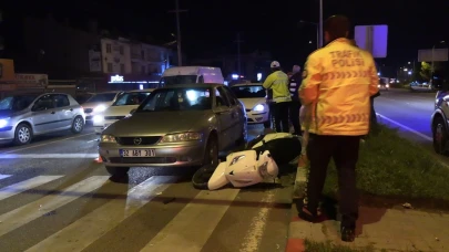 Kütahya'da motosiklet otomobillere çarptı: 1 yaralı