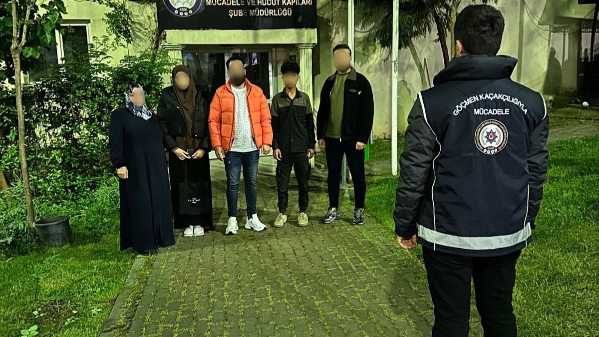 Bursa'da yabancı uyruklu şahısları kaçak taşıyan organizatörlere operasyon!