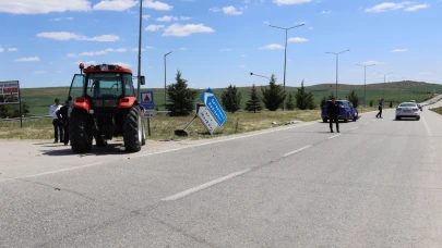 Yozgat'ta traktörle otomobil çarpıştı! 3 yaralı