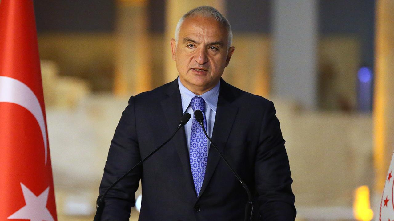 Bakan Ersoy'dan Dr. Sachihiro Omura için taziye mesajı