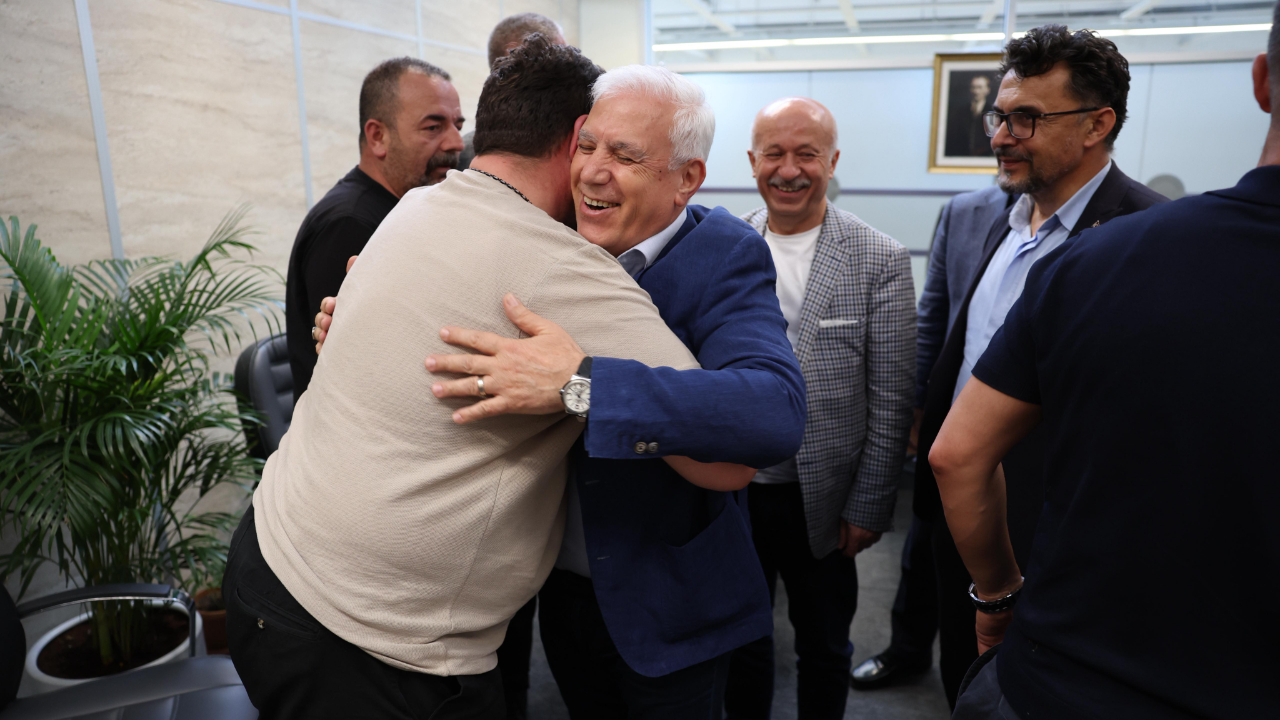 Grevdeki mutlu son objektiflere böyle yansıdı