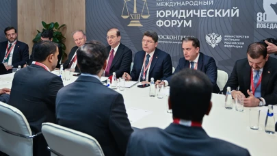 Adalet Bakanı Tunç, Katarlı ve BAE’li mevkidaşları ile görüştü