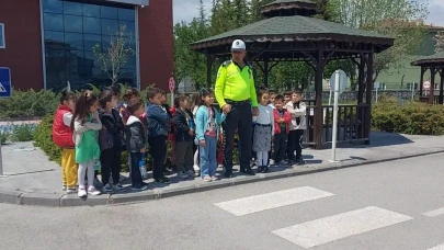 Niğde'de 406 öğrenciye trafik eğitimi verildi