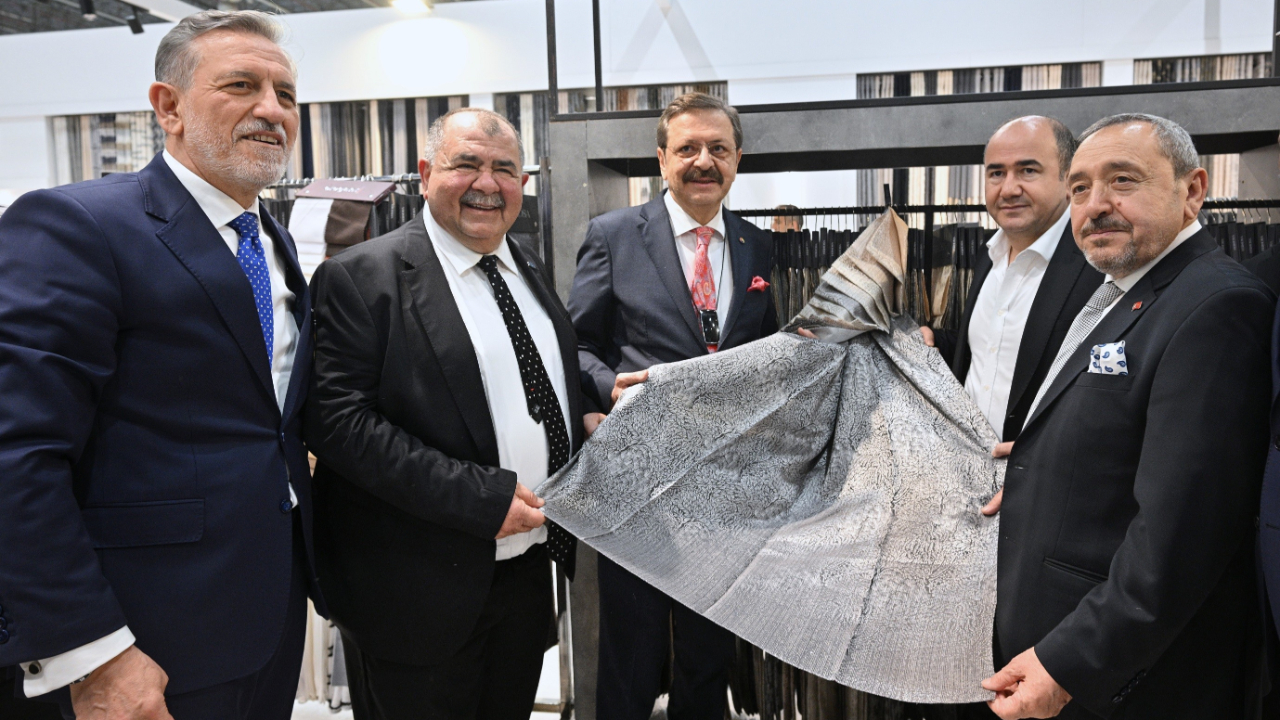 TOBB Başkanı Hisarcıklıoğlu'ndan HOMETEX Fuarı'na tam not