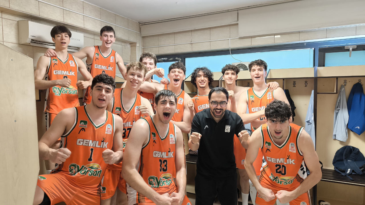Gemlik Basketbol U18 Erkekler Şampiyonası'nda çeyrek finalde