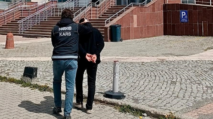 Kars’ta ‘torbacı’ operasyonu
