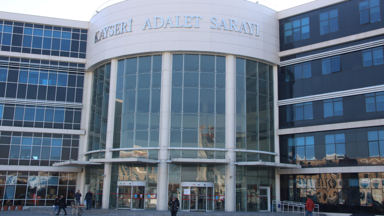 Cezası kesinleşince avukatından şikayetçi oldu
