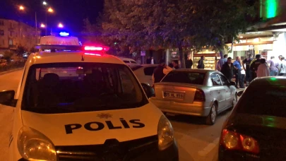 Taşova'da yaşlı adama çarpan motosikletli olay yerinden kaçtı