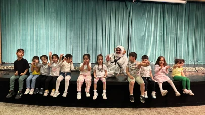 Engelsiz Kreş’te tiyatro mutluluğu